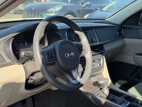 Used 2016 Kia Optima LX image 17