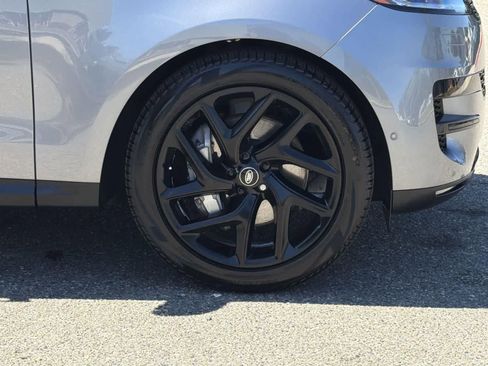 Used 2023 Land Rover Range Rover Sport SE image 35