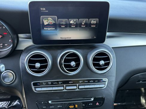 Used 2016 Mercedes-Benz GLC 300 image 21