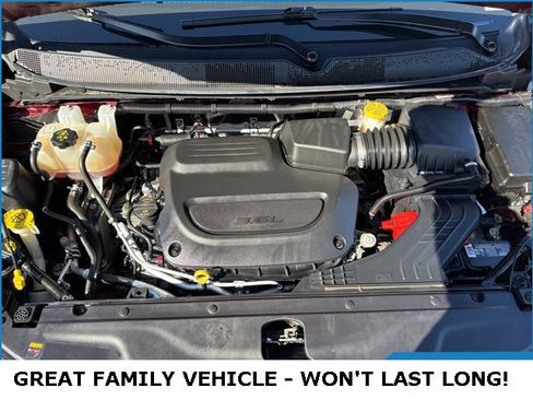 Used 2023 Chrysler Pacifica Limited image 23