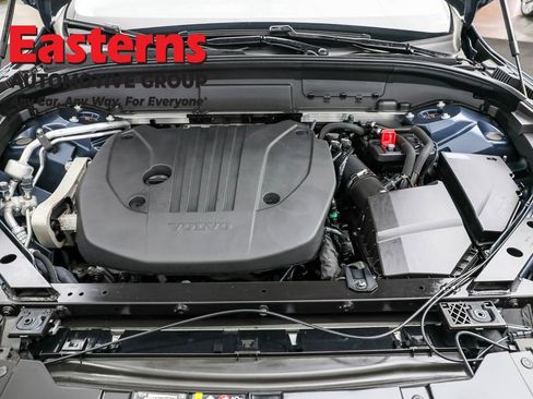 Used 2023 Volvo XC60 B5 Core image 7