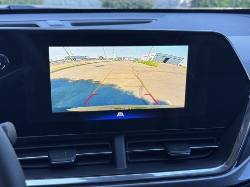 New 2026 Chevrolet Trax ACTIV w/ Driver Confidence Package FWD image 22