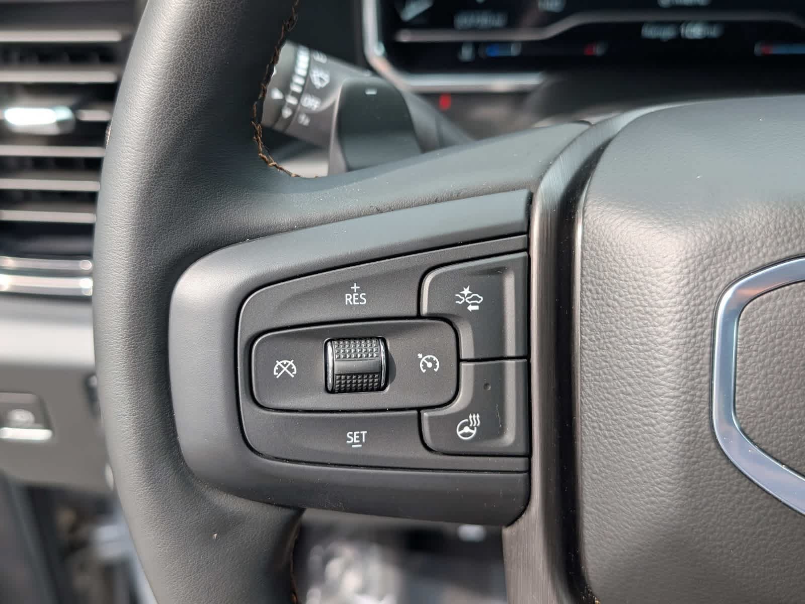 Certified 2024 GMC Sierra 1500 AT4 w/ Technology Package AWD/4WD image 26