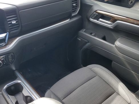 Certified 2025 GMC Sierra 1500 Elevation w/ Preferred Package image 16