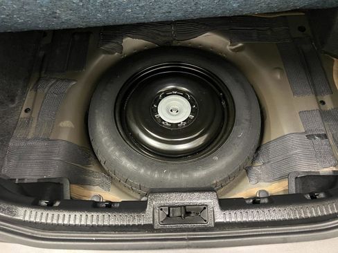 Used 2012 Lincoln MKZ image 56