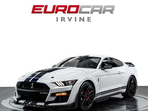 Used 2022 Ford Mustang Shelby GT500 w/ Technology Package RWD image 1