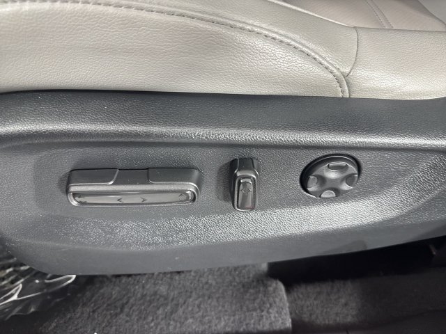 Used 2022 Honda CR-V Touring image 22