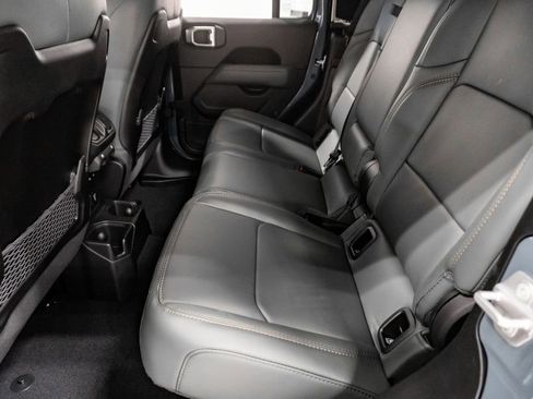 New 2026 Jeep Gladiator Mojave image 23