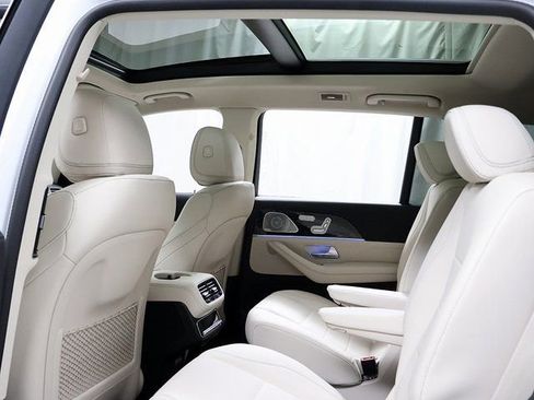 Certified 2026 Mercedes-Benz GLS 450 4MATIC image 14