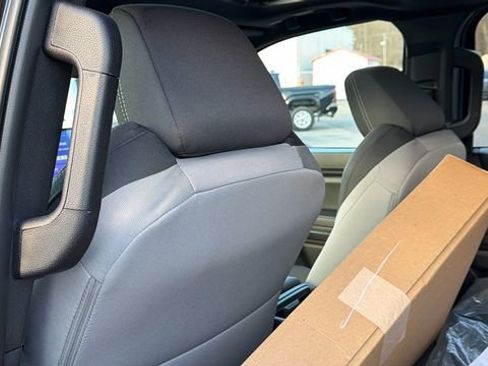 New 2026 Toyota Tacoma TRD Off-Road AWD/4WD image 26