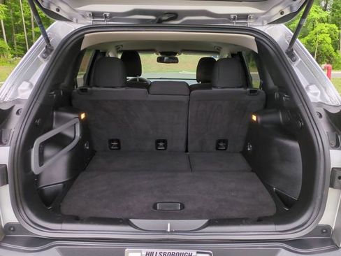 Used 2014 Jeep Cherokee Latitude FWD image 23