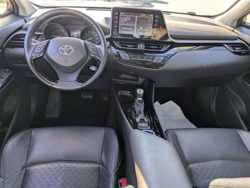 Used 2021 Toyota C-HR XLE image 15
