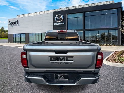 Used 2024 GMC Canyon Elevation w/ Convenience Package image 4