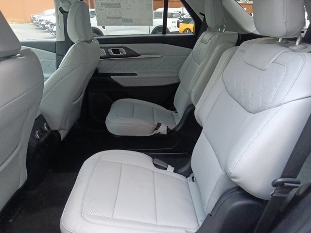 New 2026 Ford Explorer Platinum w/ LUX Leather Package AWD/4WD image 28