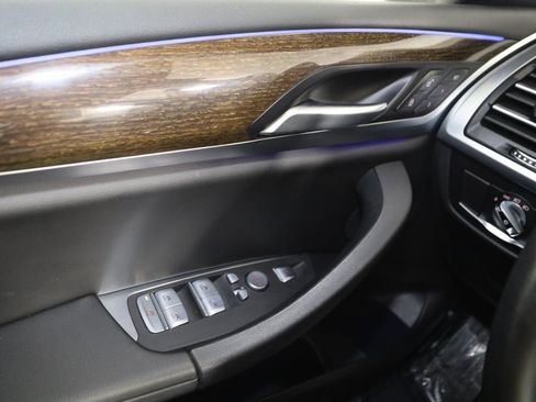 Used 2022 BMW X4 xDrive30i w/ Convenience Package image 34