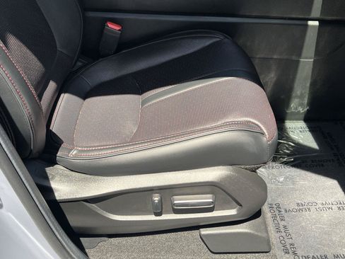 Used 2025 Honda Pilot Black Edition image 15