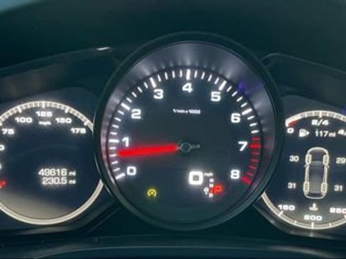 Used 2019 Porsche Cayenne AWD/4WD image 21