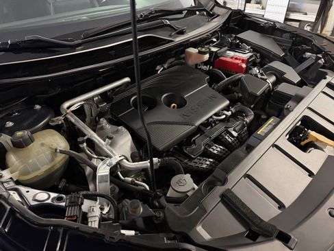 Used 2021 Nissan Rogue SL FWD image 33