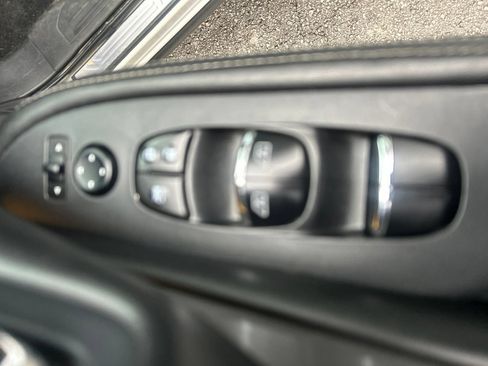 Used 2019 Nissan Murano SL AWD/4WD image 16
