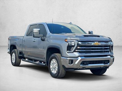 Certified 2025 Chevrolet Silverado 2500 LTZ AWD/4WD image 2
