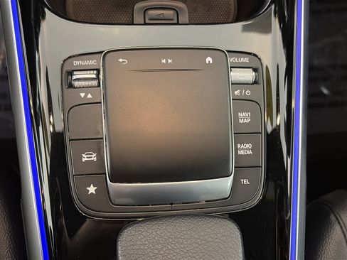 Certified 2021 Mercedes-Benz GLB 250 GLB 250 image 23