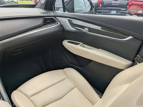 Used 2021 Cadillac XT5 Sportv image 20