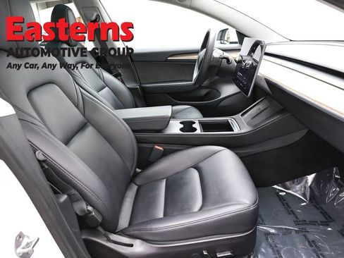 Used 2023 Tesla Model 3 Standard Range image 21