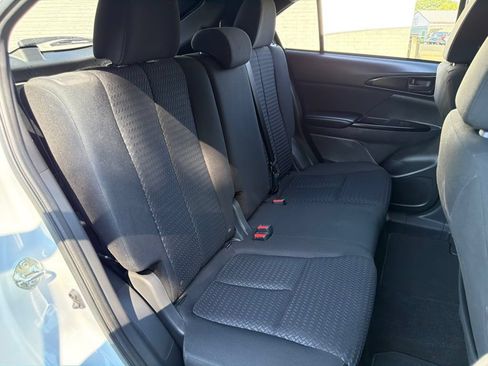 Used 2024 Mitsubishi Eclipse Cross LE AWD/4WD image 11