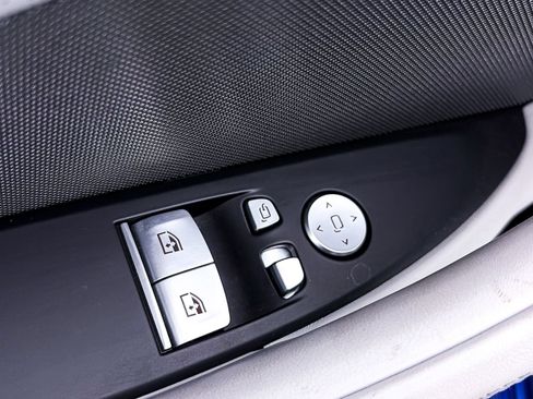 Used 2023 BMW M8 Competition w/ M Carbon Exterior Package AWD/4WD image 19