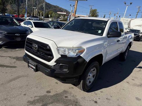 Used 2019 Toyota Tacoma SR5 image 3