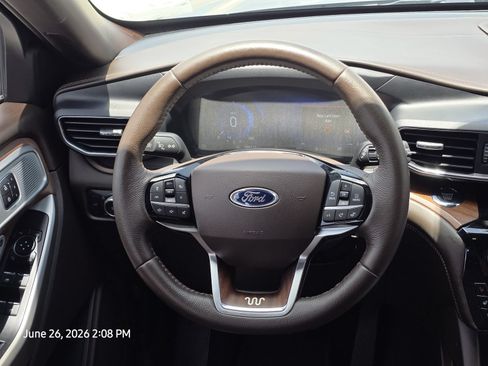 Used 2022 Ford Explorer King Ranch RWD image 31