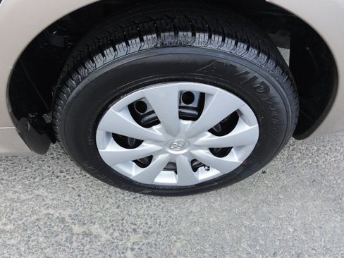 Used 2010 Toyota Corolla LE FWD image 8