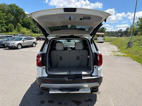 Used 2020 GMC Acadia SLT w/ Trailering Package AWD/4WD image 11