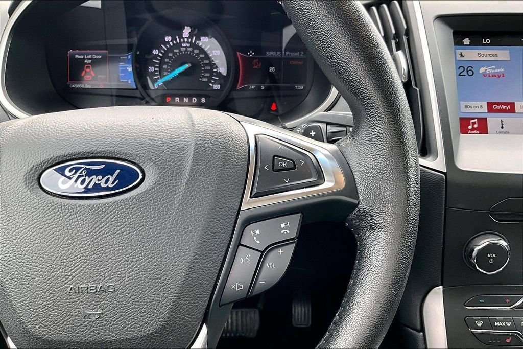 Used 2017 Ford Edge SEL w/ Equipment Group 201A FWD image 19