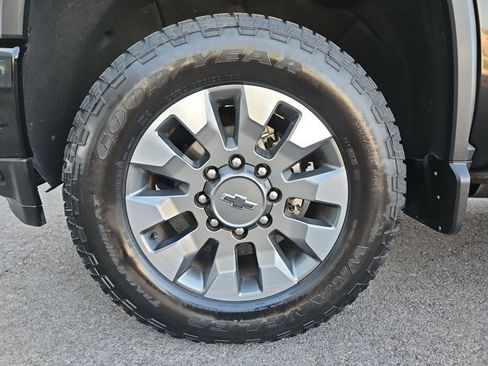 Used 2023 Chevrolet Silverado 2500 LTZ w/ Carhartt Edition AWD/4WD image 25