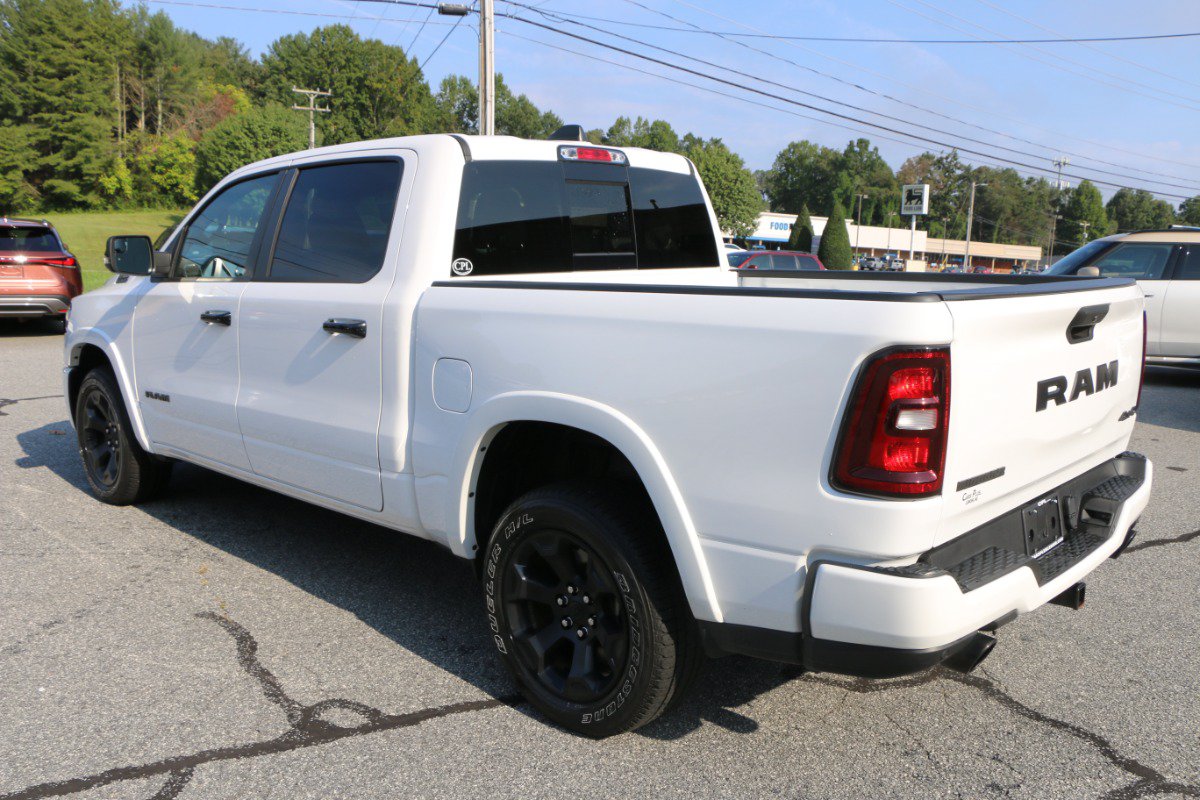 Used 2025 RAM 1500 Big Horn AWD/4WD image 3