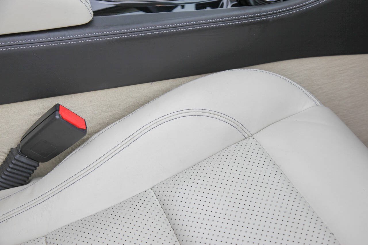 Used 2009 Jaguar XKR R RWD image 99