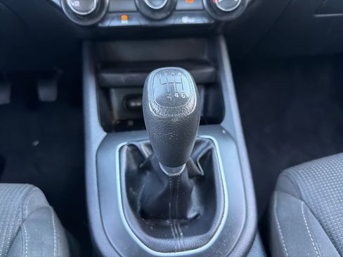 Used 2021 Kia Forte FE image 22