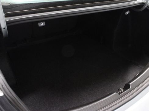 Used 2024 Chevrolet Malibu LT FWD image 20
