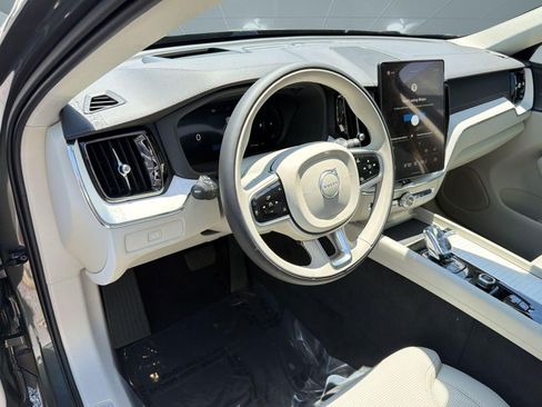 New 2026 Volvo XC60 B5 Ultra w/ Climate Package AWD/4WD image 4