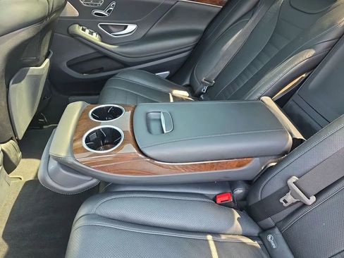 Used 2016 Mercedes-Benz S 550 Sedan image 42
