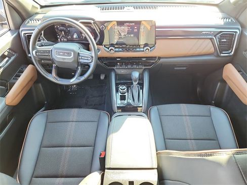 Certified 2025 GMC Canyon AT4 image 12