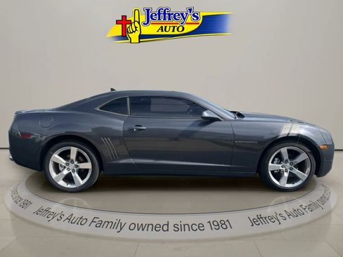 Used 2010 Chevrolet Camaro LT w/ RS Package RWD image 6