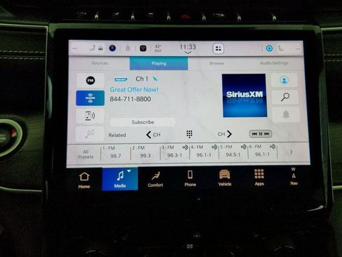 Used 2023 Jeep Grand Cherokee Limited image 15