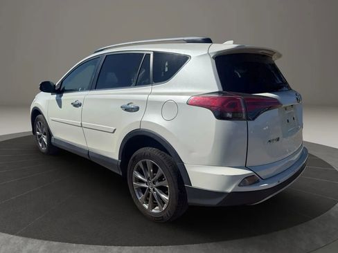 Used 2018 Toyota RAV4 Limited image 9