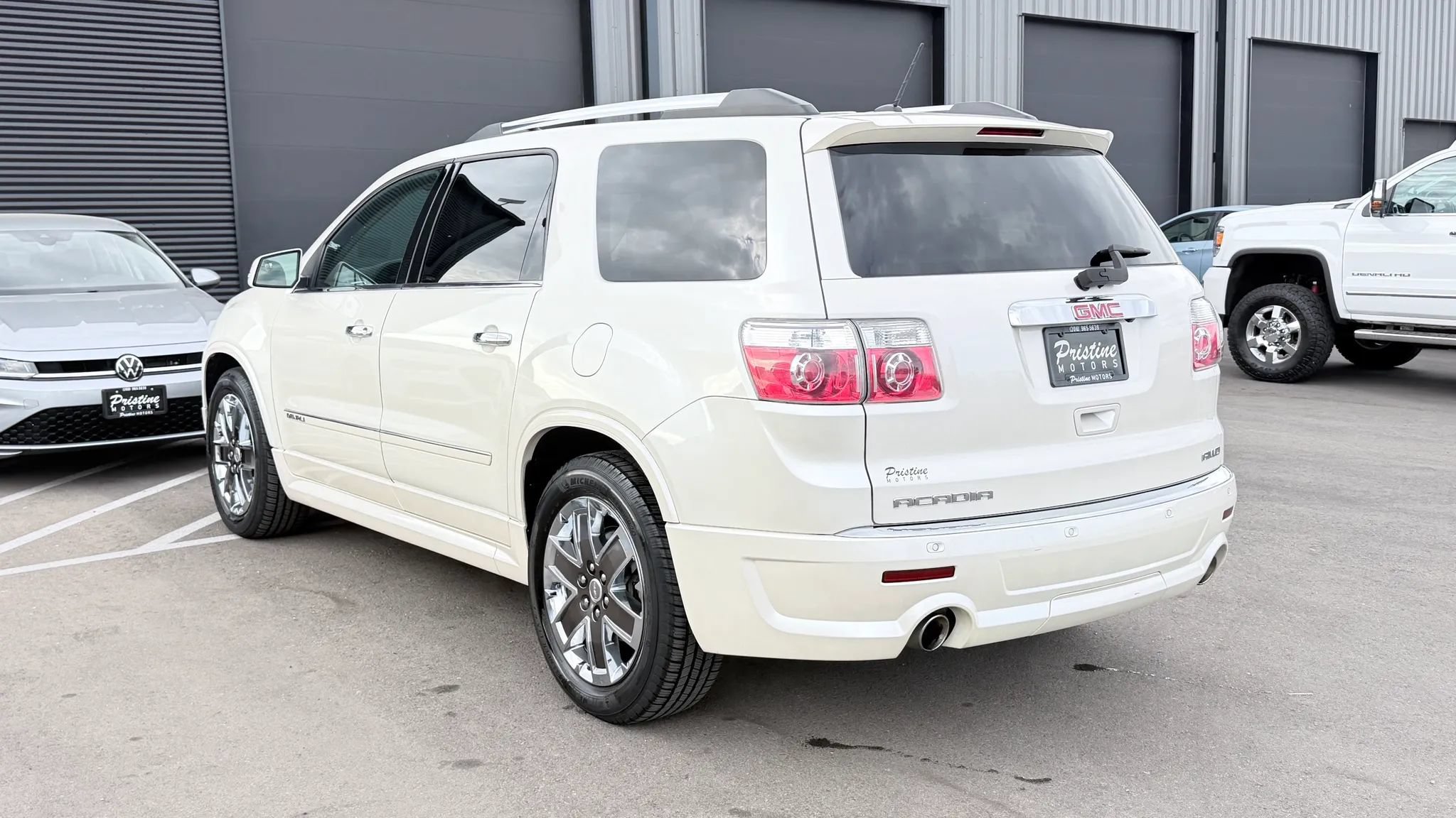 Used 2012 GMC Acadia Denali AWD/4WD image 5