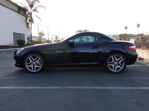 Used 2013 Mercedes-Benz SLK 250 image 16