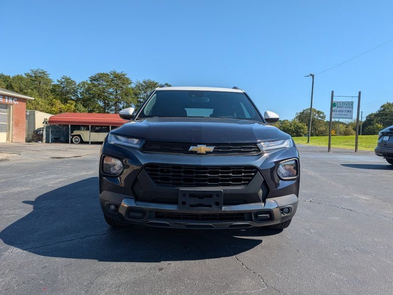 Used 2021 Chevrolet TrailBlazer ACTIV w/ Convenience Package FWD image 3