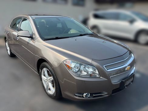 Used 2012 Chevrolet Malibu LTZ FWD image 1
