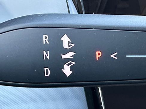 New 2027 Chevrolet Bolt LT w/ Comfort Package image 18